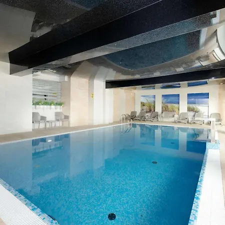 Seaside With A Swimming Pool And Sauna Close To The In Kolobrzeg By Renters Apartmán Radzikowo