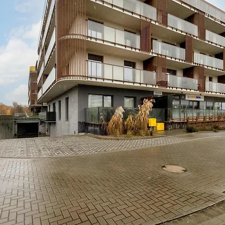 Seaside With A Swimming Pool And Sauna Close To The In Kolobrzeg By Renters Apartmán *